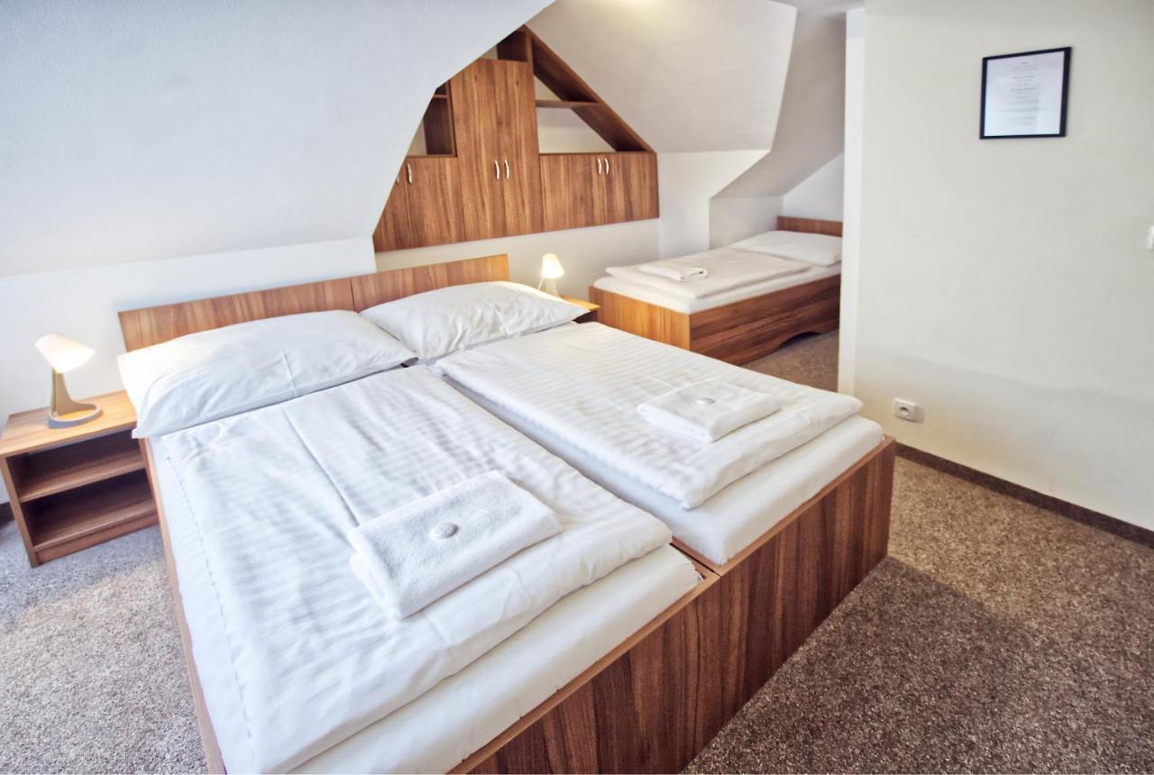 Penzion Kratochvil Dolni Dunajovice Ngoại thất bức ảnh
